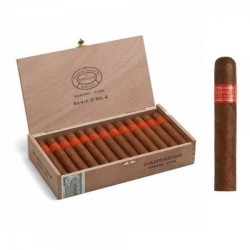 Partagas Serie D No. 4 (25)